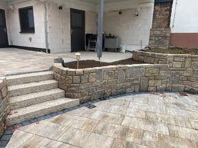 Scheuermann-Naturstein-Showroom-Platten-29